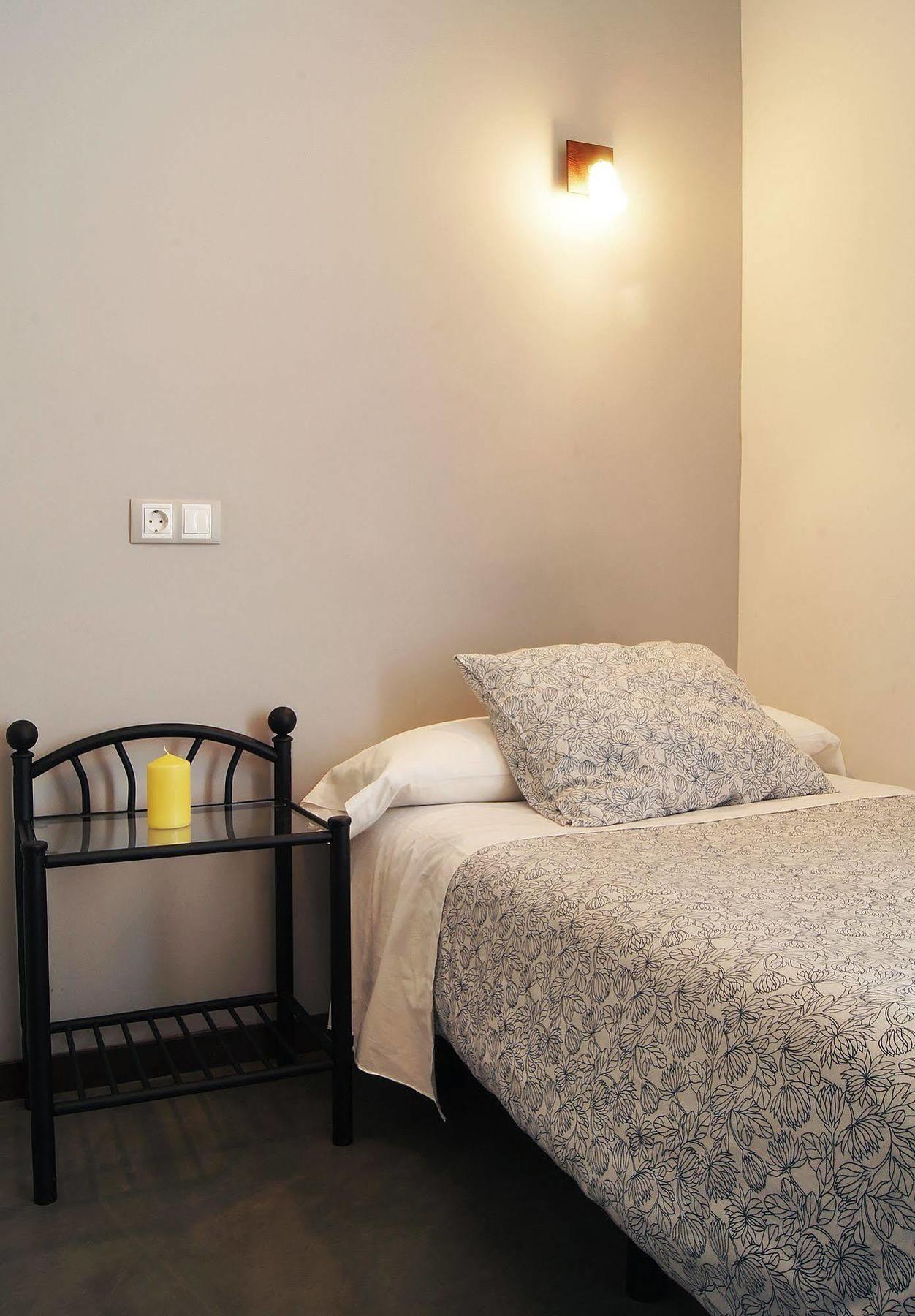 Hostal Cibeles Madrid Exterior photo